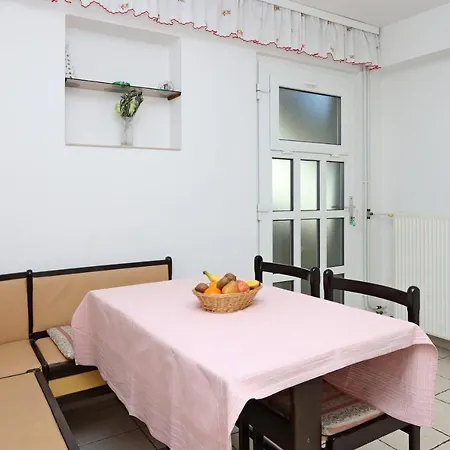 12592a Апартаменты *